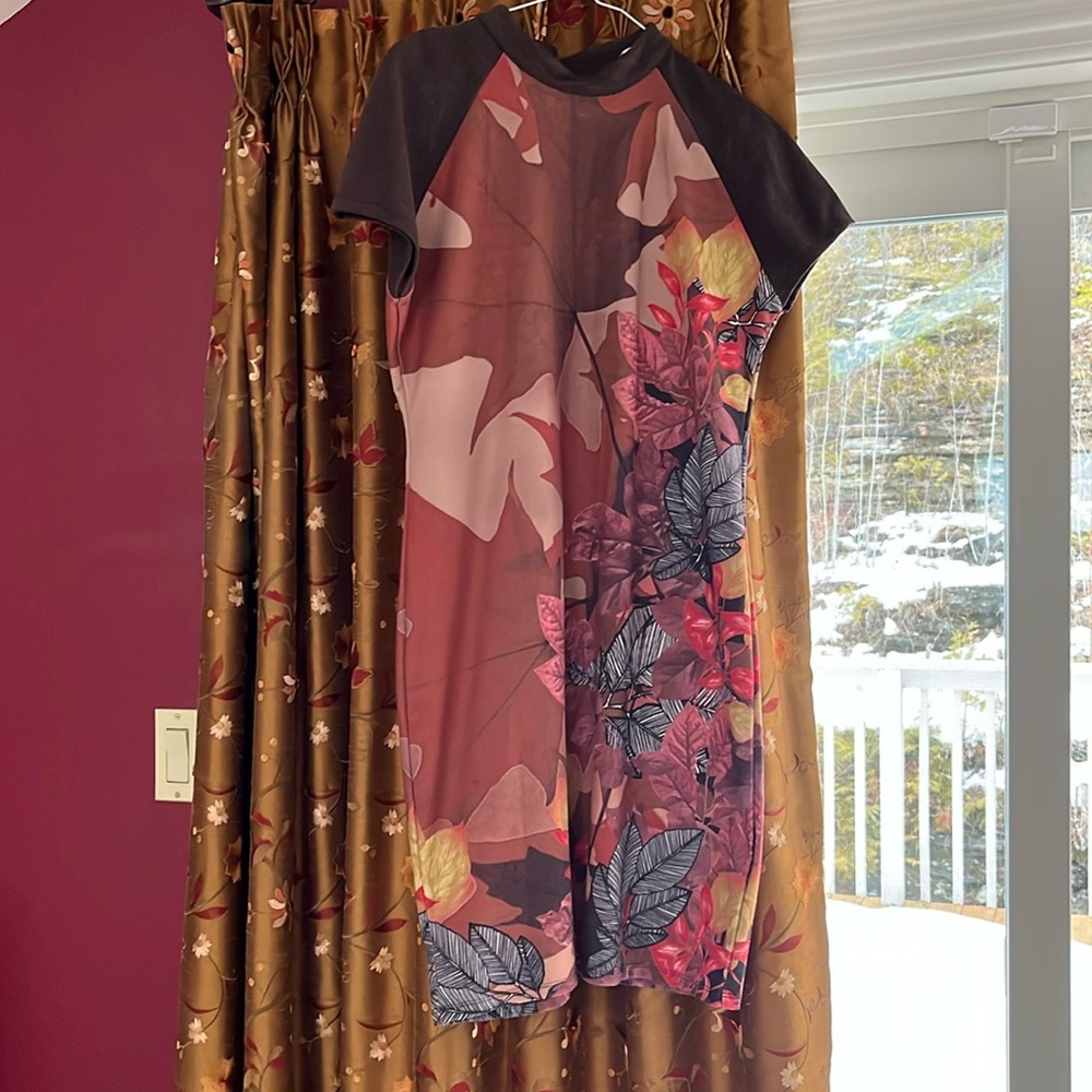 Lovely autumnal dress by smash.